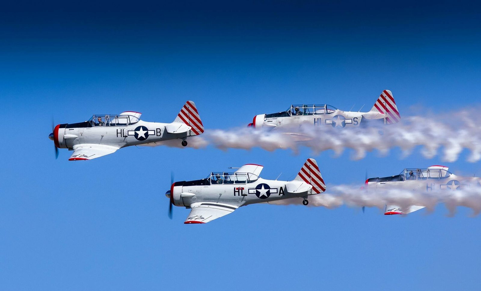 aircraft-sky-airplane-monoplane-vehicle-aerospace-manufacturer-1692370-pxhere.com-min