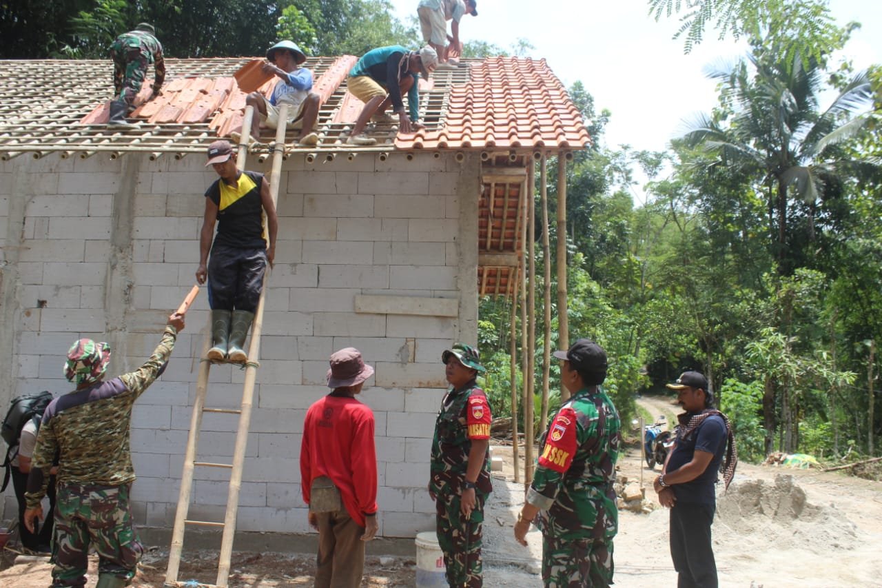 Harapan Keluarga Ratman Tumbuh Bersama TMMD Kodim Kebumen di Desa Somagede